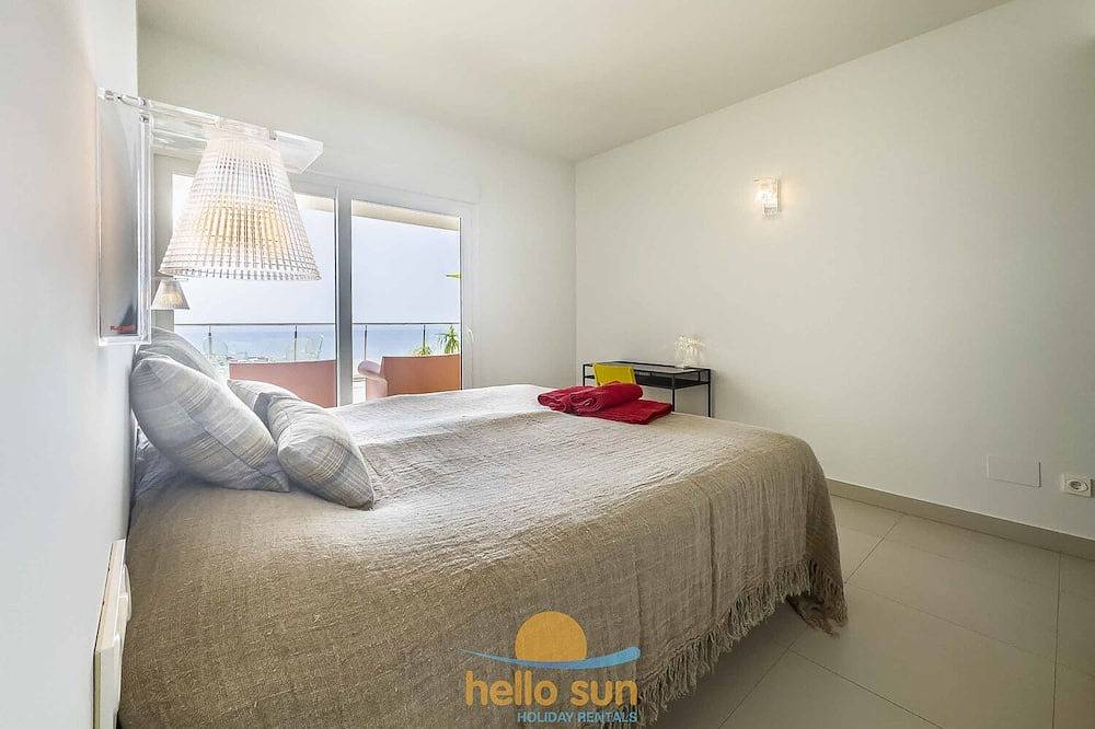 Entire apartment, Exclusive Apartment in the Prestigious Reserva del Higueron, Benalmadena in La Capellania, Benalmádena