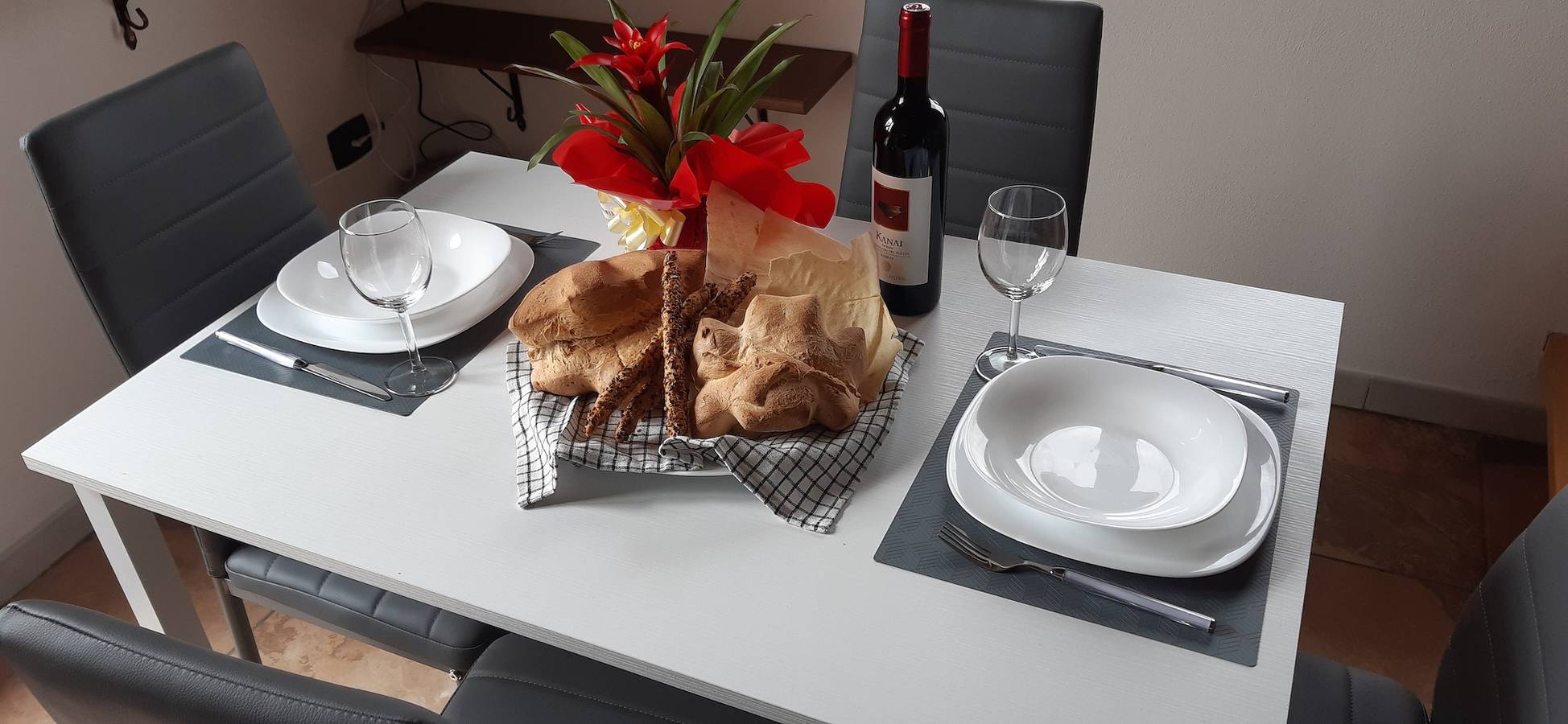 Entire apartment, Casa Cao Appartamento " L' Ulivo" in Nurachi, Stagno di Càbras