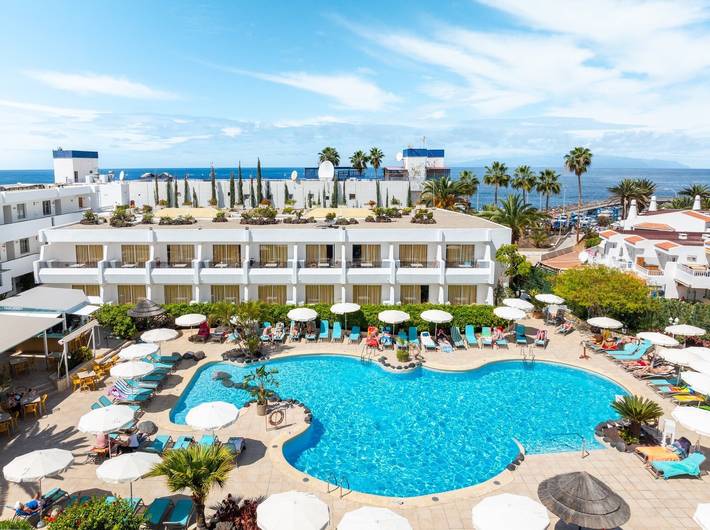 Holiday home for 4 people, with garden in Costa Adeje