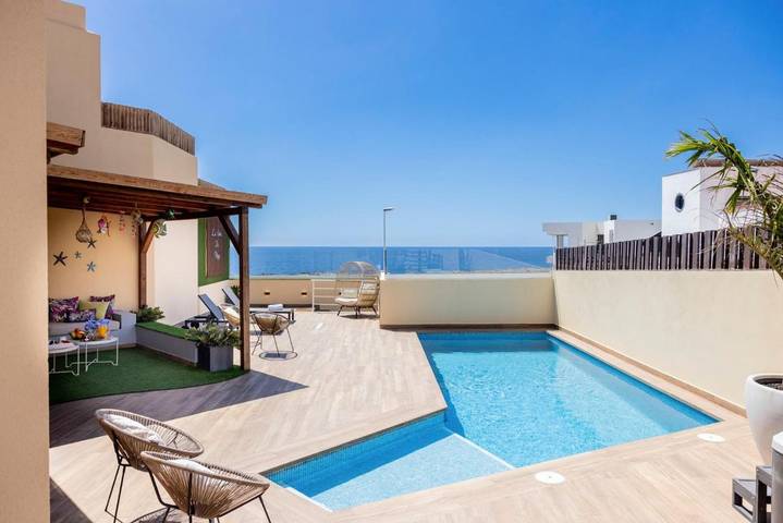Villa para 10 personas, con Terraza y Jacuzzi además de Jardín y Piscina en El Médano