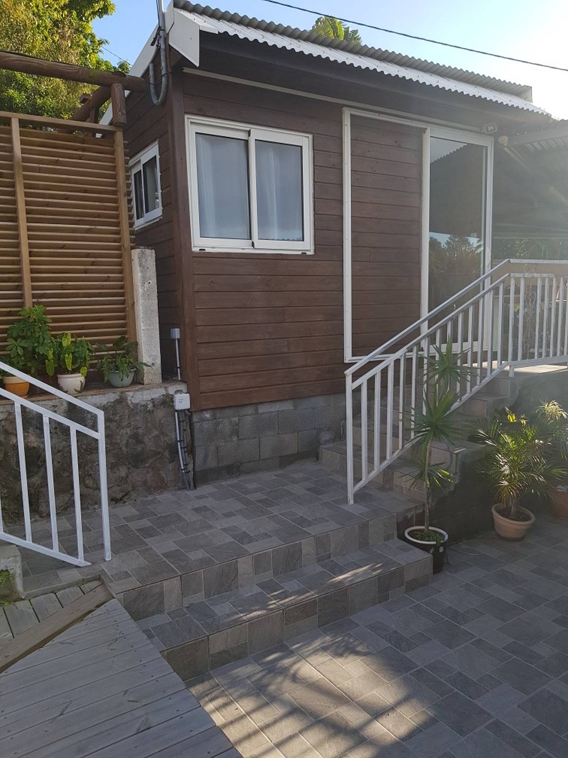 Appartement entier, Appartement vue mer à L'Étang-Salé, terrasse & piscine in L'Étang-Salé, Île de la Réunion