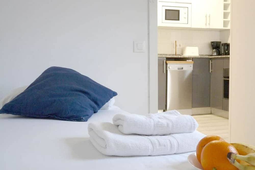 Entire apartment, Cosy Marbarcelona Apartments Direct Airport 32 in Hospitalet de Llobregat, l'Hospitalet de Llobregat