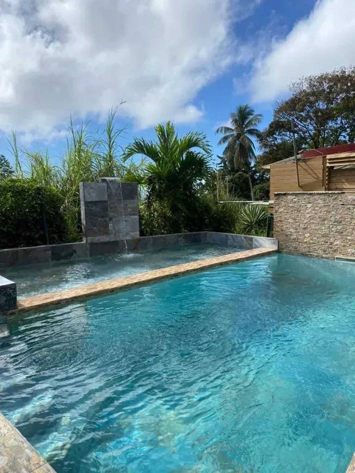 Ferienwohnung für 3 Personen, mit Garten und Terrasse sowie Pool - 1