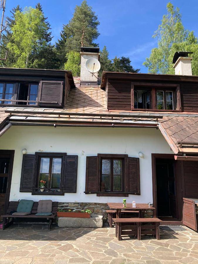 Ferienpark für 7 Personen, mit Terrasse und Garten sowie Ausblick in Tschechien