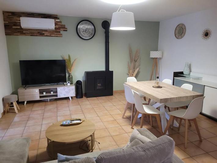 Location de vacances pour 8 personnes, avec jardin et piscine à Roquemaure - 2