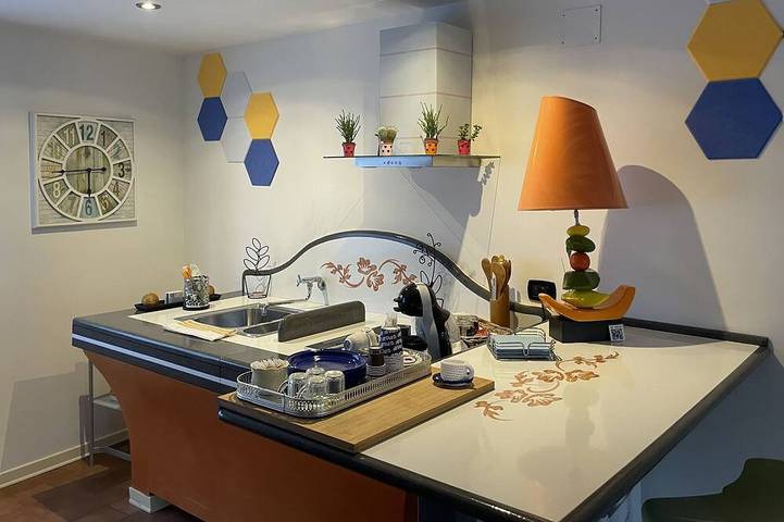 Gîte pour 3 personnes, avec Jacuzzi ainsi que Jardin et Piscine
