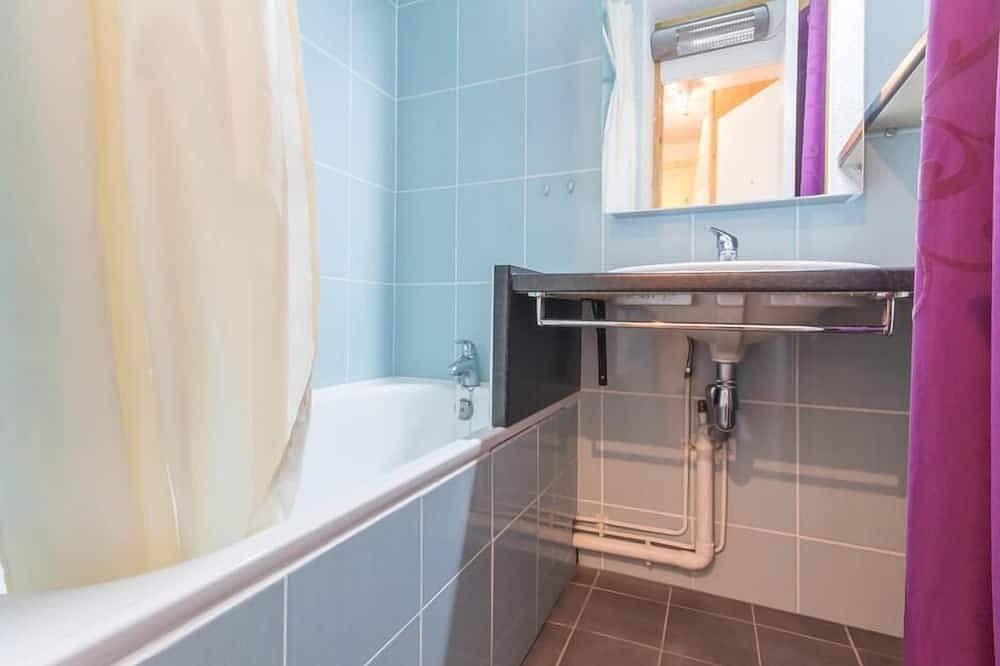 Apartamento entero, 150m del centro estación, Planta baja, vista montaña, balcón, tv, 27m², Montchavin La Plagne in La Plagne, Bellentre