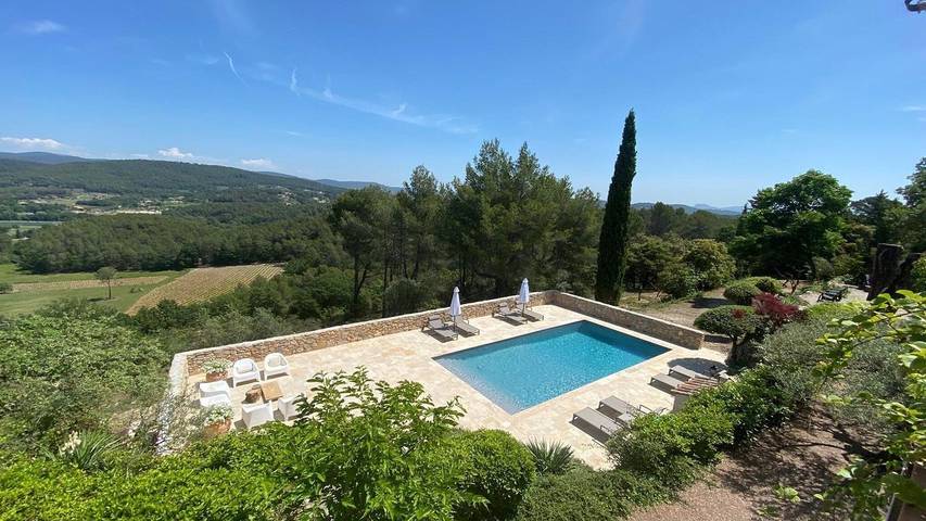 Maison de vacances pour 10 personnes, avec terrasse ainsi que piscine et jardin, animaux acceptés