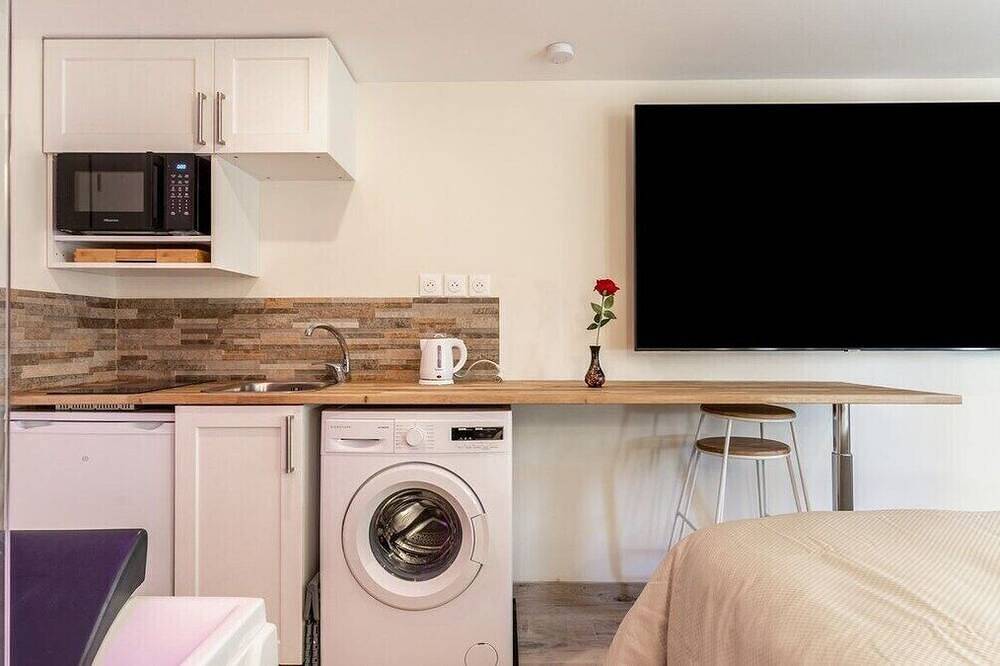 Entire apartment, Love Room with Jacuzzi, Le Saccard in Villeneuve-le-Roi, Val-de-Marne