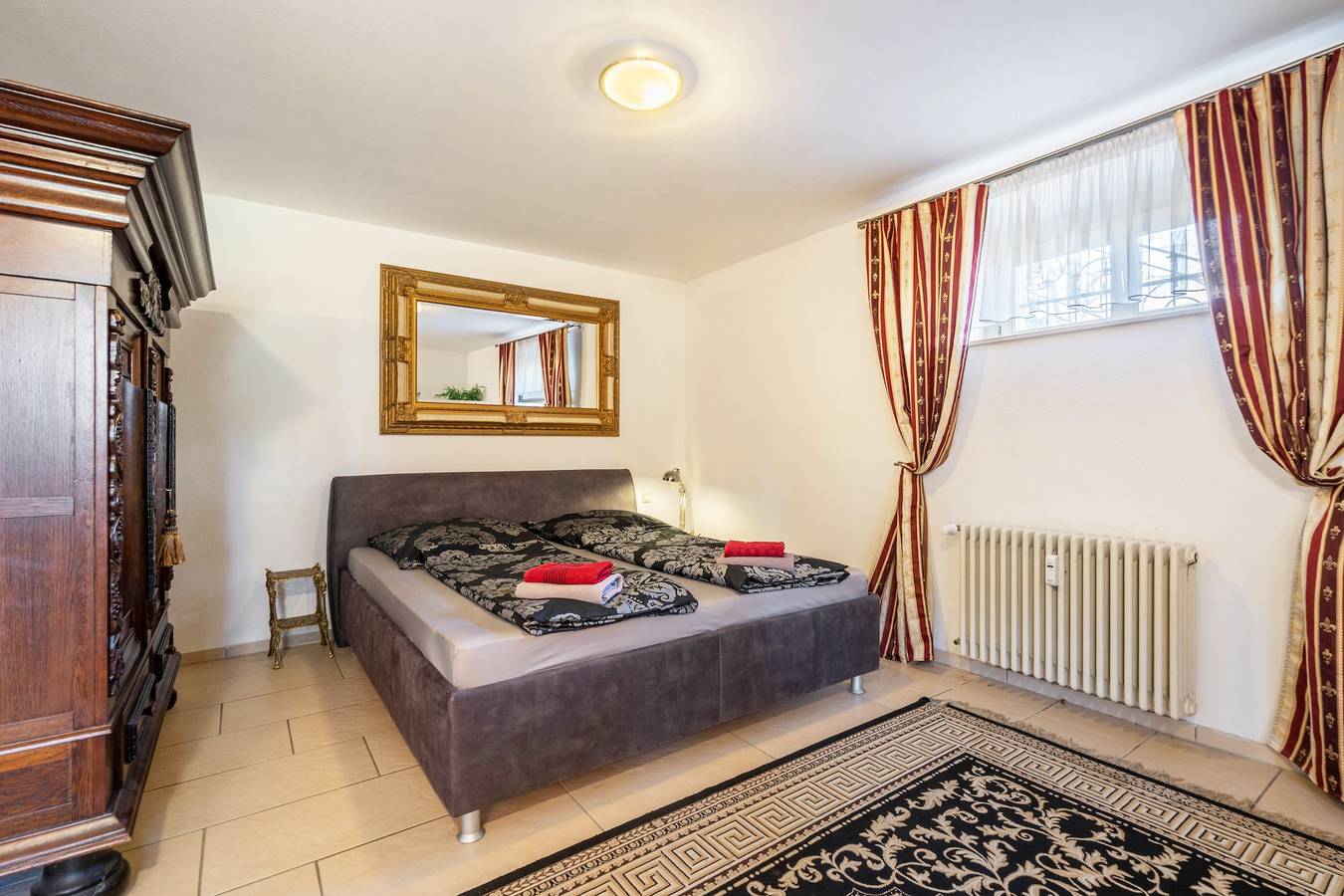 Ganze Wohnung, Ferienwohnung '2 Souterrain' mit privatem Garten und Wi-Fi in Blasewitz, Dresden