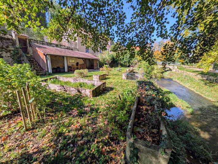 Location de vacances pour 9 personnes, avec Terrasse et Jardin à Charolles - 2