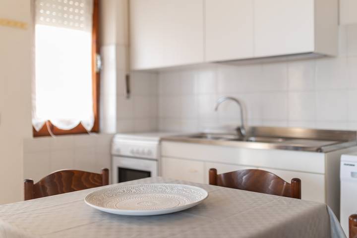 Gîte pour 6 personnes, avec balcon, animaux acceptés à Isola Rossa - 4