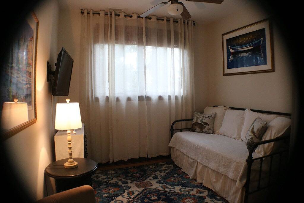 Oceanfront Cottage privaten abgelegenen Dog Friendly bei Colvmns by the Sea in Cape May, Cape May County