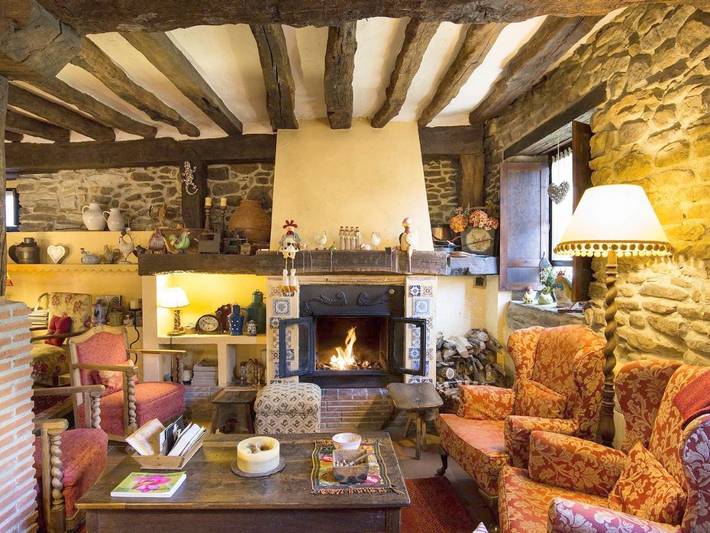 Hotel para 3 personas, con balcón además de jardín y vistas en Las Merindades - 2