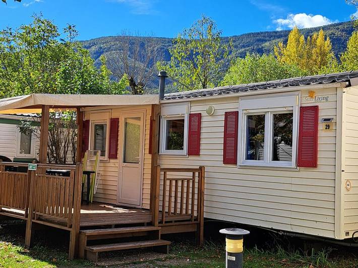 Mobil home pour 5 personnes, avec terrasse, animaux acceptés à Annot