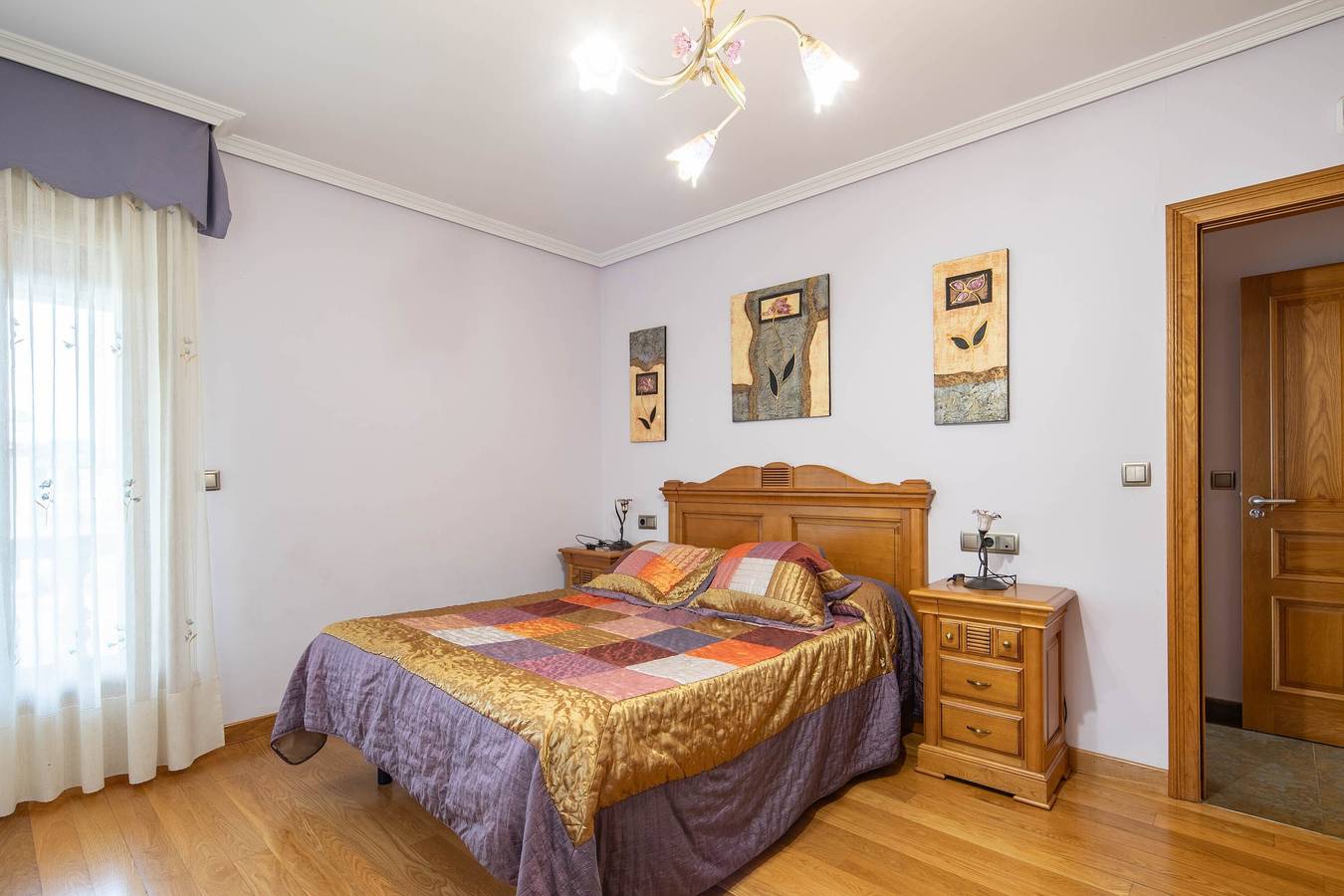 Ganze Wohnung, Erdgeschosswohnung mit Gemeinschaftspool, privater Terrasse und Wlan in Cangas, Rías Baixas