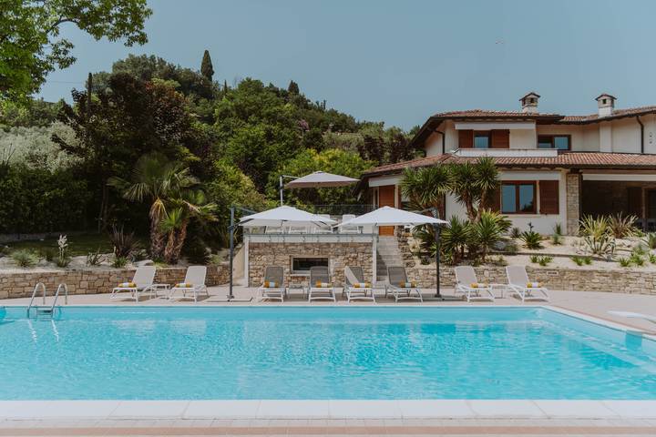 Ferienhaus für 12 Personen, mit Seeblick und Garten sowie Balkon in Soiano del Lago - 3