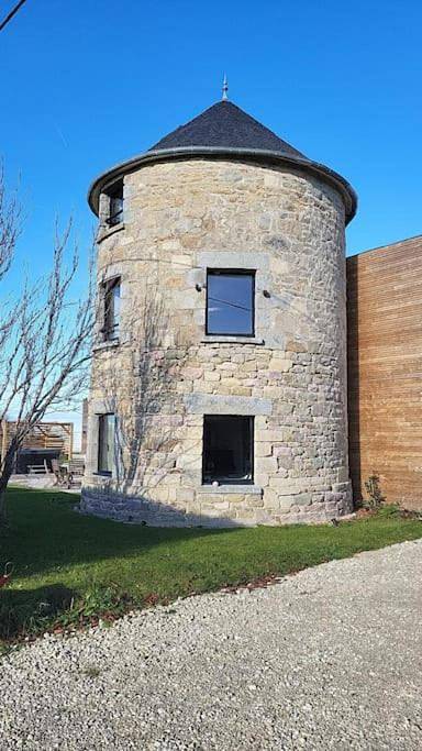 Location de vacances pour 10 personnes, avec Jacuzzi ainsi que Terrasse et Jardin à Yffiniac - 4