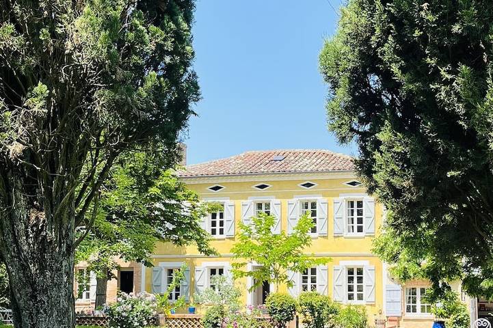Villa pour 15 personnes, avec Terrasse et Jardin