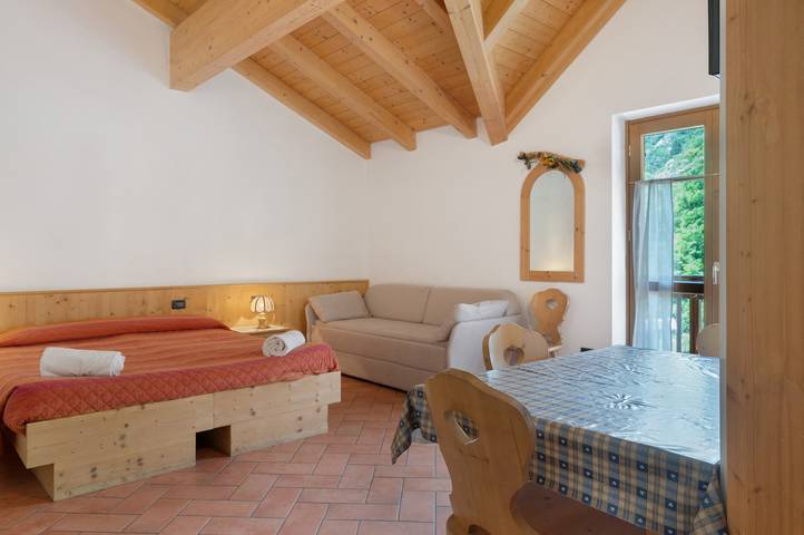Ferienwohnung für 3 Personen, mit Balkon und Garten sowie Sauna in Trentino-Südtirol