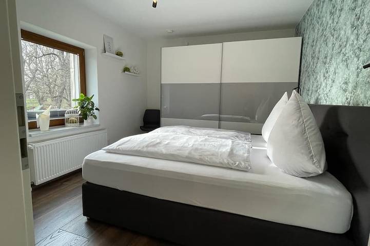 Ganze Wohnung, Moderne Ferienwohnung am Rande des Harzes, 5km von Wernigerode entfernt in Schmatzfeld, Nordharz