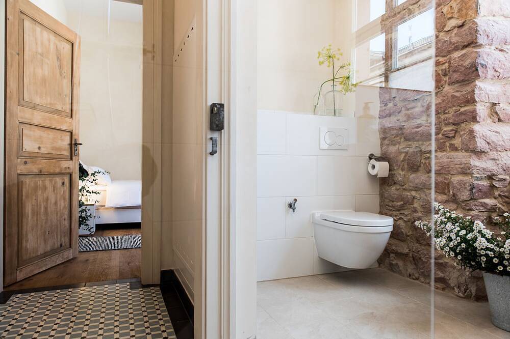 Wohnen im Stadtpalais, großzügige 4-Personen-Wohnung mit Kaminofen in Lahr, Mittlerer Schwarzwald