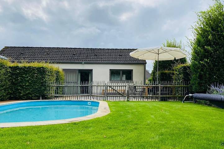 Villa für 8 Personen, mit Terrasse und Garten - 1