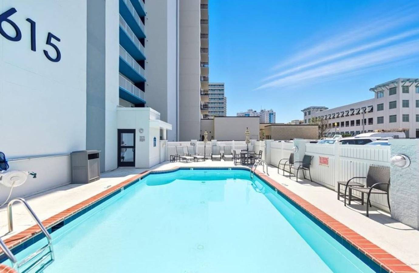 Apartamento entero, New / Beachfront Condo/ Pool/ Surfing/ Ew1204 in Virginia Beach