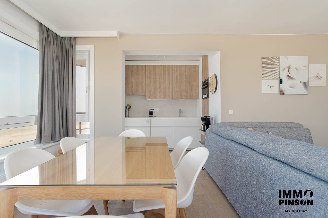 Geheel appartement, Immo Pinson Bv — Golden Sand A0502 Beachviews in De Panne, Belgische Kust