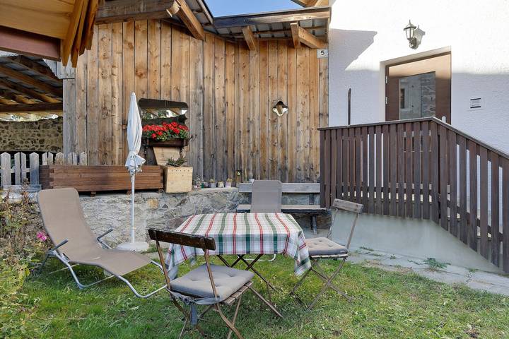 Apartamento entero, Apartamento Lamprechtsburg en el patio interior del castillo in Cornolatino, Brunico