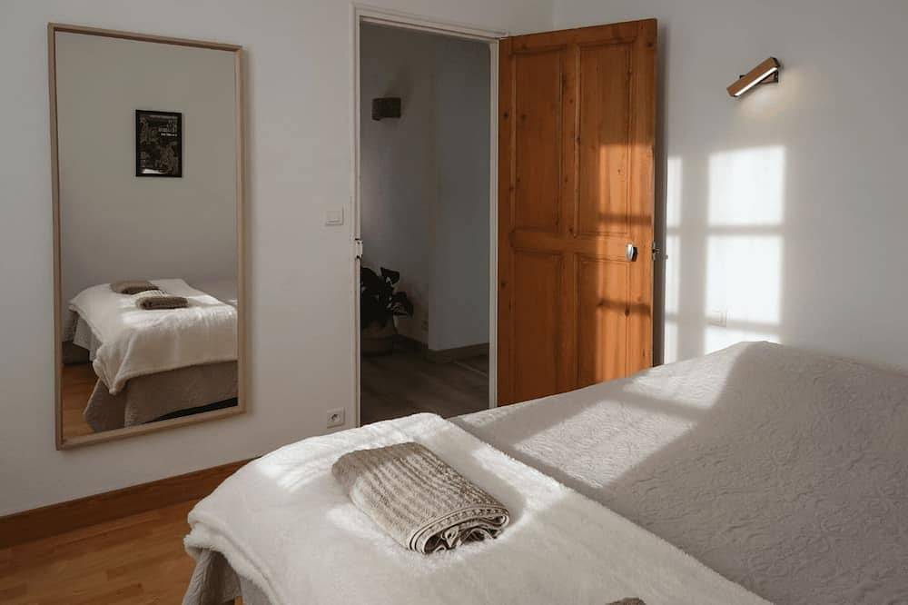 Apartamento entero, Welcome to La Voile Bleue!<br>Apartment for up to 6 people in Châteauneuf-du-Pape, Vaucluse