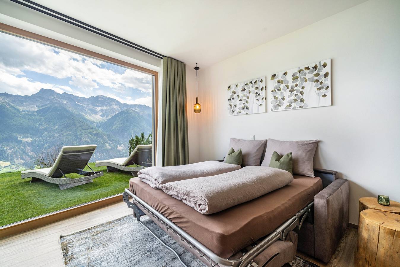 Ganze Wohnung, Ferienwohnung 'Paflur Lodges Lärchenduft' mit Bergblick, Garten und Wlan in Tanas, Laas
