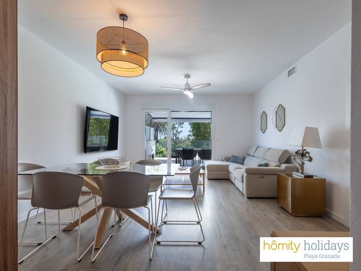 Apartamento entero, Homity Bajo + Piscina in Playa Granada, Motril