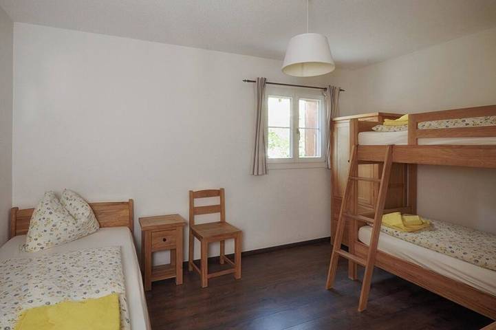 Geheel appartement, CityChalet Appartement/Fewo Silberdistel**** in Interlaken, Meer van Thun