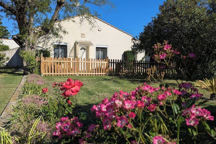 Villa pour 6 personnes, avec jardin, animaux acceptés à Aigues-Mortes