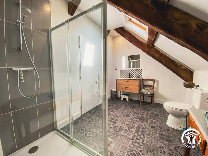 Location de vacances pour 12 personnes, avec piscine ainsi que terrasse et jardin à Najac - 2