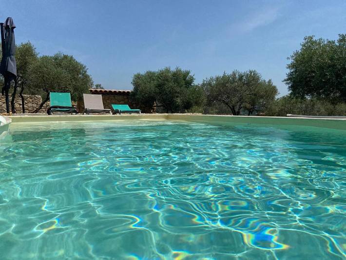 Gîte pour 2 personnes, avec piscine ainsi que jacuzzi et jardin à Tavernes - 3
