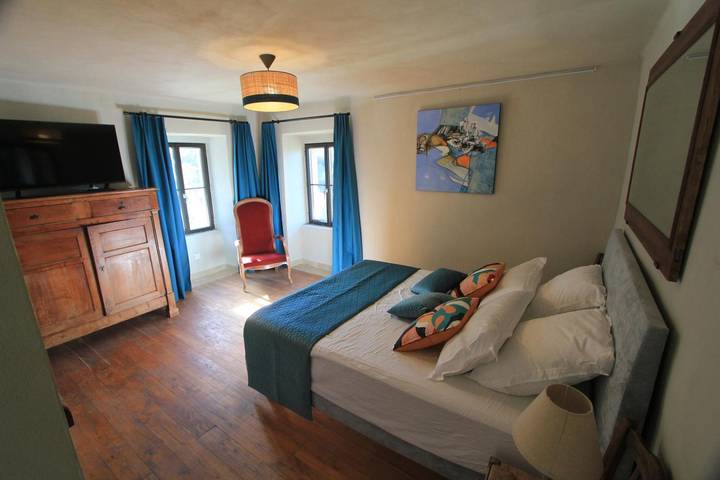 Bed and breakfast for 3 people, with hot tub and garden - 1
