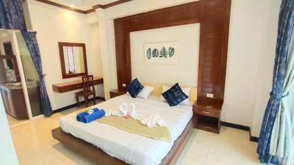 Gîte pour 2 personnes, avec vue ainsi que sauna et jardin à Karon Beach