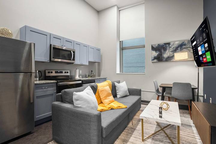 Vacation rental for 2 people, kid friendly in Pittsburgh