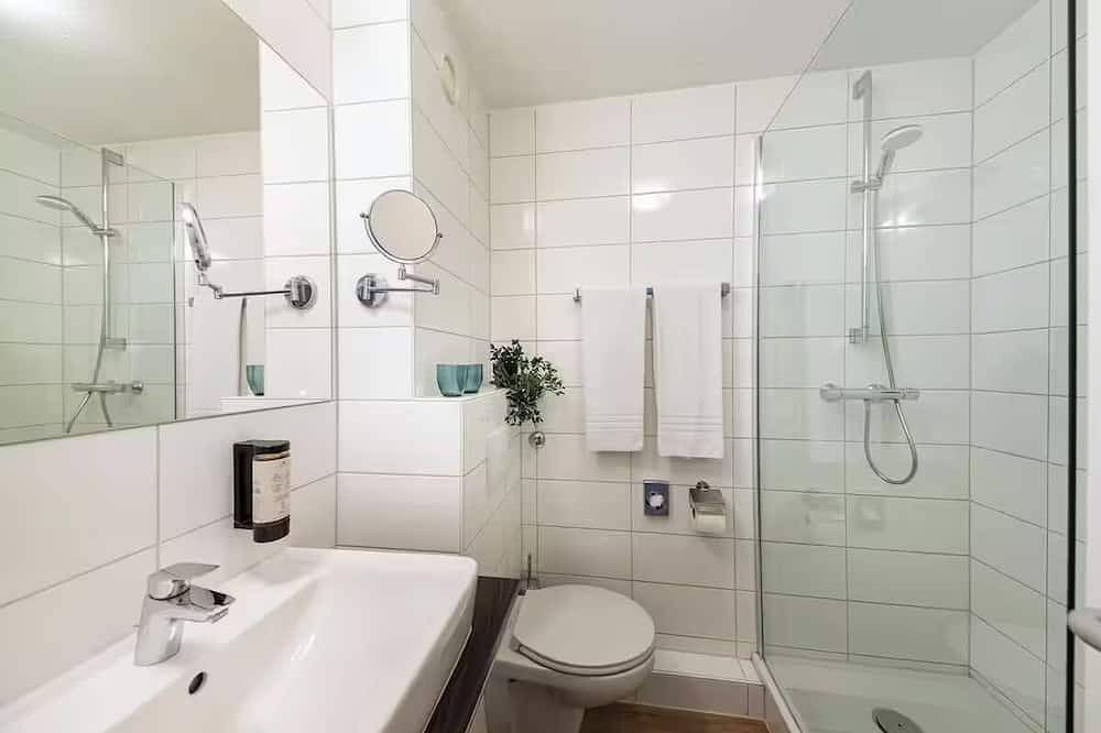 Discover Schwetzingen | Stylish Room Close to Palace Gardens | Pets Allowed in Schwetzingen, Rheinebene