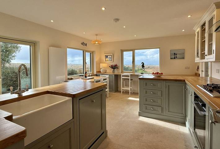 Gîte pour 9 personnes avec vue sur l’océan in Sillerna Electoral Division, Connemara