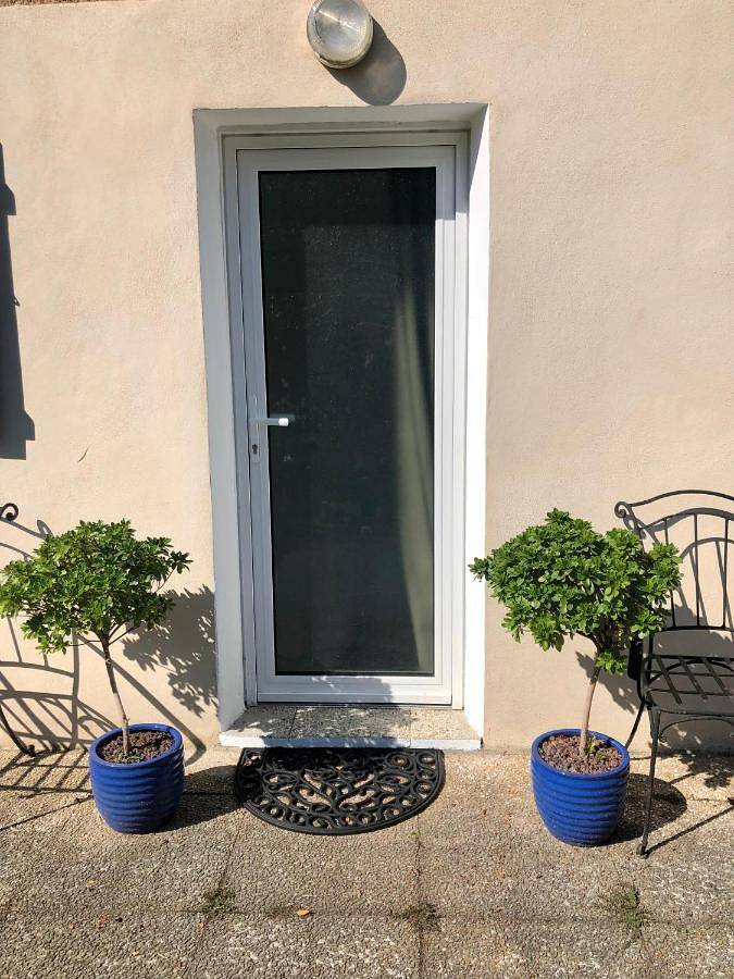 Appartement entier, One-Bedroom Apartment in Sainte-Foy-lès-Lyon, Lyon et ses environs
