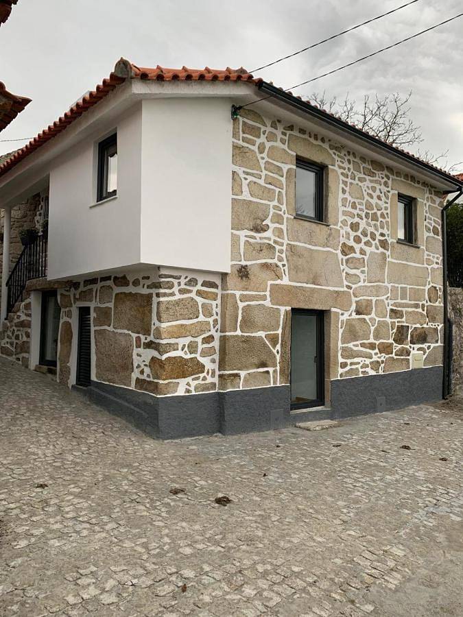 Location de vacances pour 6 personnes, avec jardin ainsi que piscine et vue à Mangualde - 2