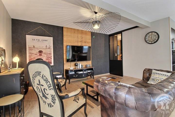 Gîte pour 6 personnes, avec Terrasse et Jardin dans Dahouët - 3