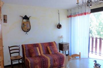Gîte pour 4 personnes, avec balcon à Montclar