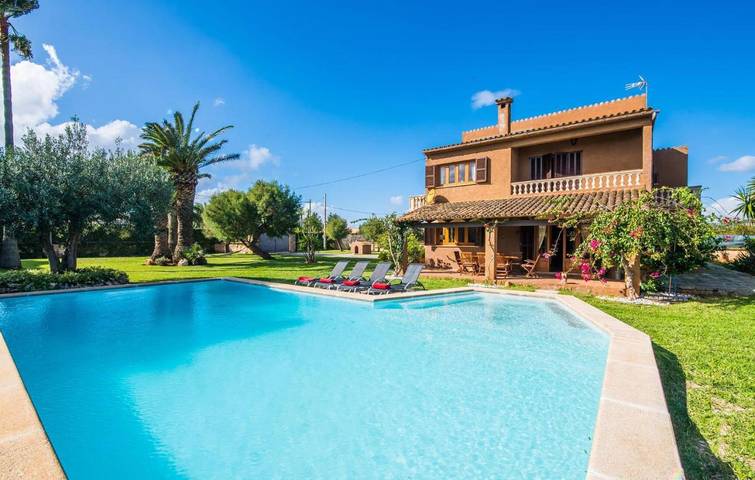 Finca mit hund für 8 Personen, mit Terrasse und Pool in Cala Millor