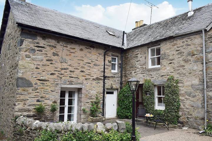 Cottage for 6 people, with garden and hot tub in Aberfeldy