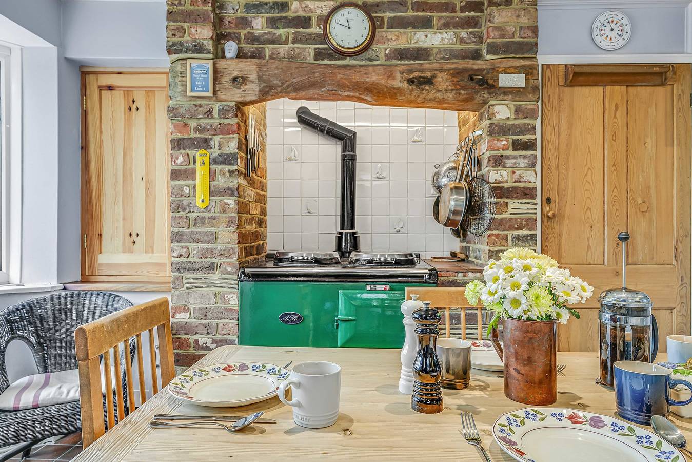 Charming Beach Getaway - Spacious 4Br sunny garden in West Wittering Beach, West Wittering