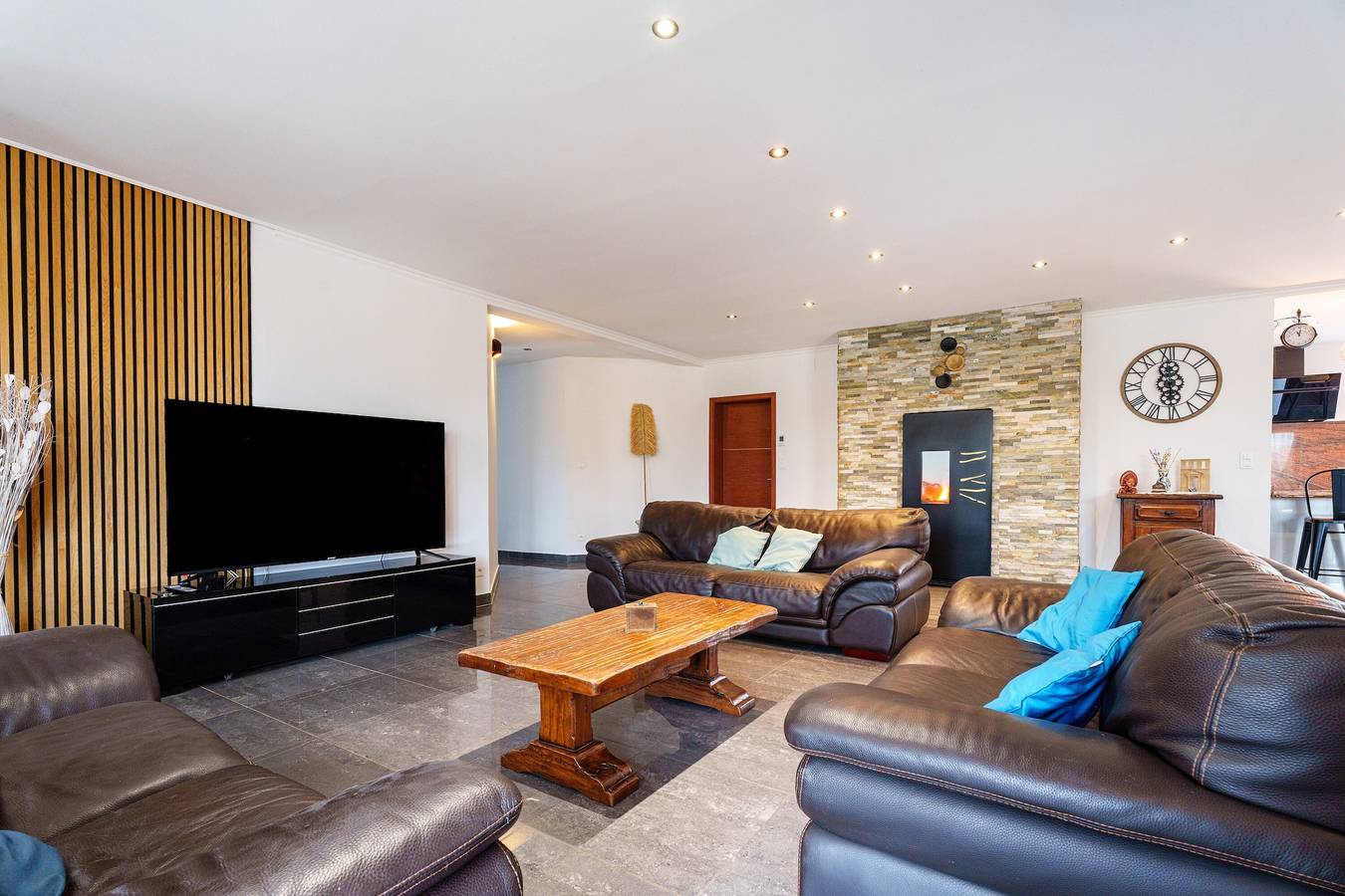 La Perle Bleue – Exklusive 300 m² Wohnung mit Pool nahe Strasbourg in Hœrdt, Region Straßburg